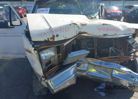 1982 Ford F100 z USA, uszkodzony, nr VIN 1FTCF10F3CUA15563